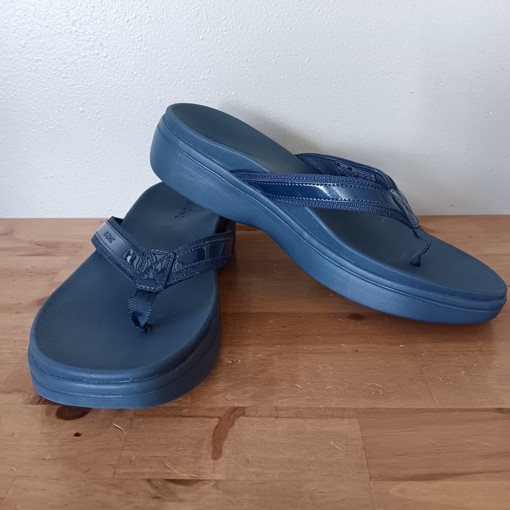 Vionic High Tide II Toe Post Navy Patent Leather Platform Sandal Women size 12 W